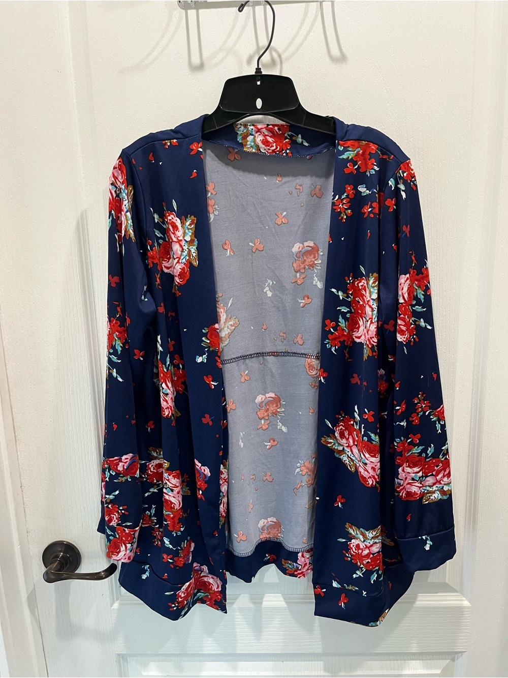 Open-Front Floral Cardigan in Navy with Red Rose Print